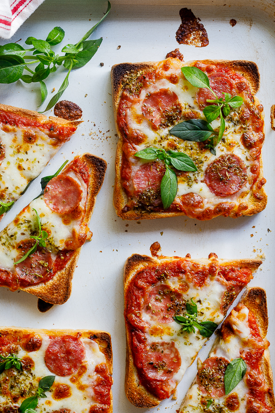 Spicy Pizza Toast